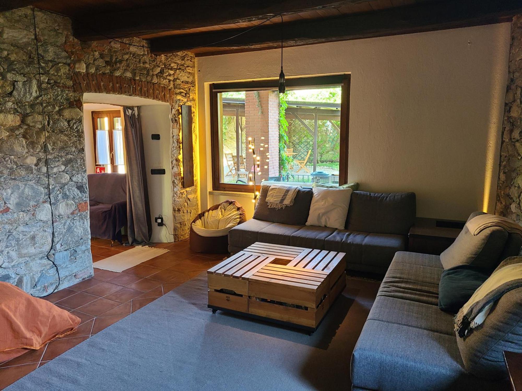 Hotel Robin'S Nest à Paruzzaro Extérieur photo